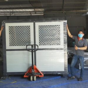 hinh-anh-thi-cong-chiller-2