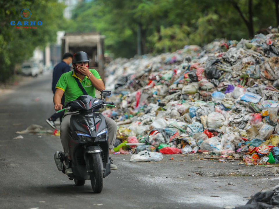 Vấn đề &ocirc; nhiễm r&aacute;c thải nhựa l&agrave;m ảnh hưởng cuộc sống của mọi người